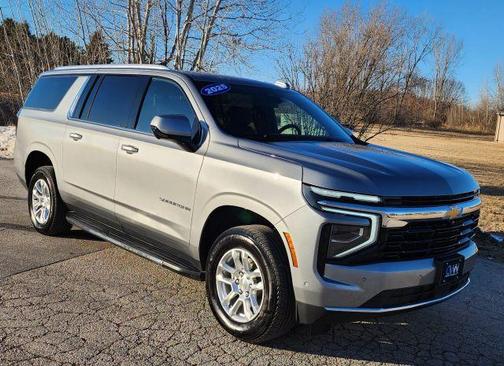2025 Chevrolet Suburban LS