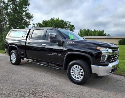 Photo 5 of 32 of 2021 Chevrolet Silverado 2500 LTZ