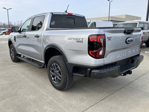 ICONIC SILVER METALLIC 2024 Ford Ranger XLT