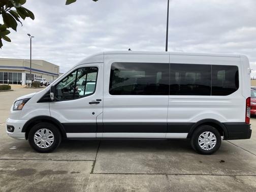 2025 Ford Transit-350 