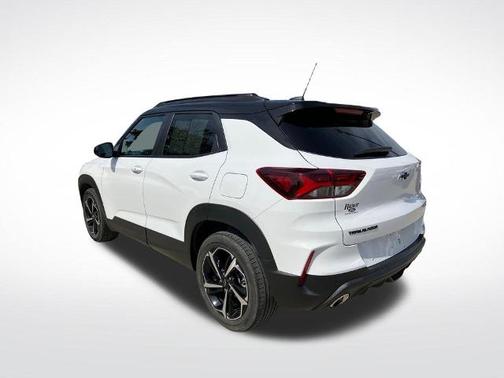 Summit White 2023 Chevrolet Trailblazer RS