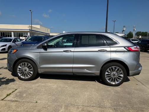 ICONIC SILVER 2024 Ford Edge TITANIUM