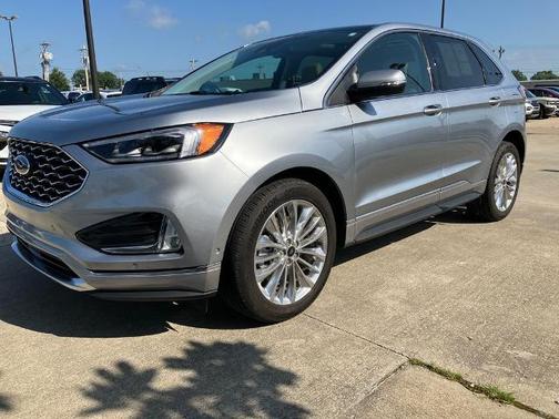 ICONIC SILVER 2024 Ford Edge TITANIUM