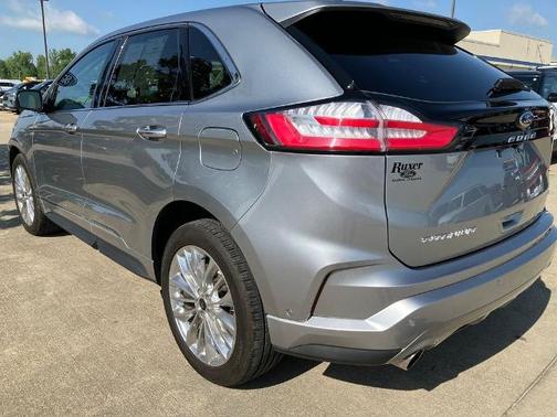 ICONIC SILVER 2024 Ford Edge TITANIUM