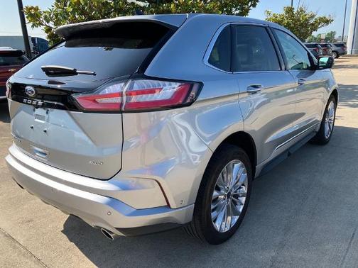 ICONIC SILVER 2024 Ford Edge TITANIUM