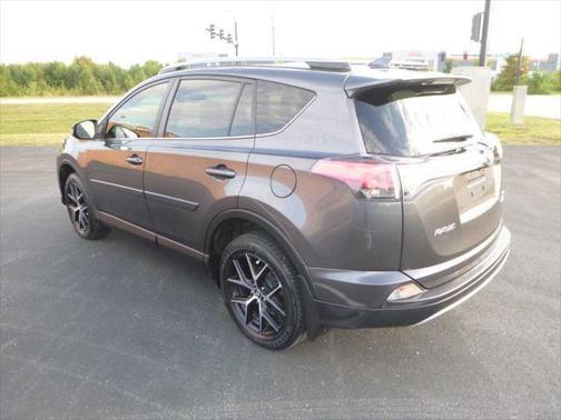 2017 Toyota RAV4 SE
