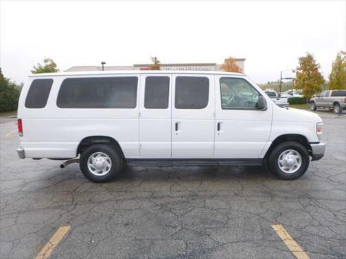 2014 Ford E350 Super Duty XLT