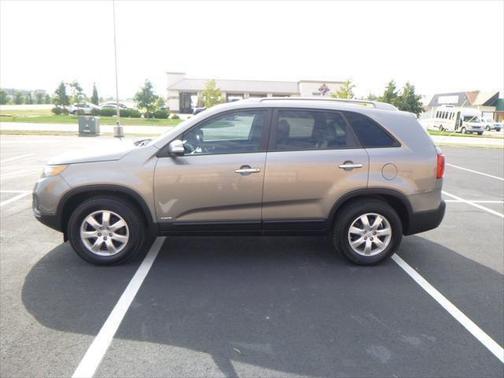 2011 Kia Sorento LX