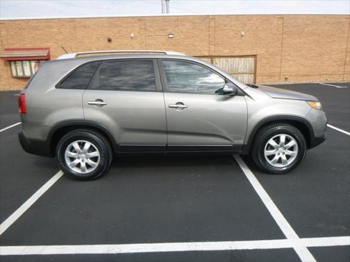 2011 Kia Sorento LX