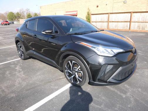 2021 Toyota C-HR XLE FWD (Natl)