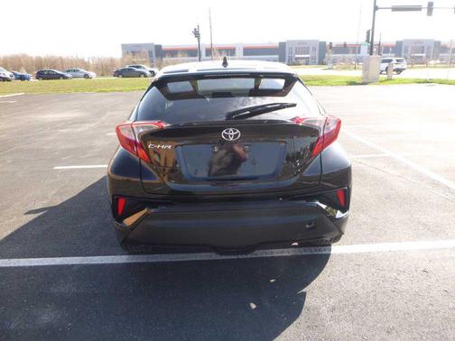 2021 Toyota C-HR XLE FWD (Natl)