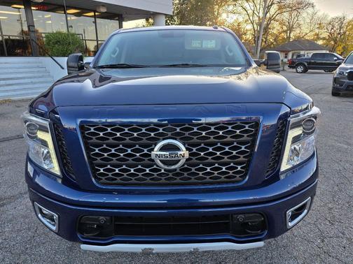 2018 Nissan Titan PRO-4X