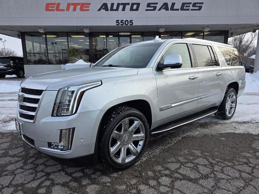 2018 Cadillac Escalade ESV Luxury
