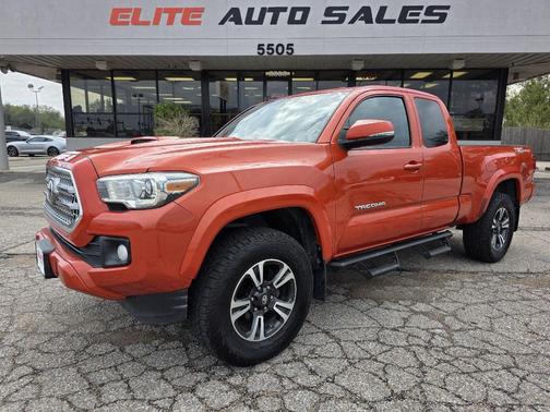 2016 Toyota Tacoma SR5