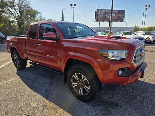 2016 Toyota Tacoma SR5