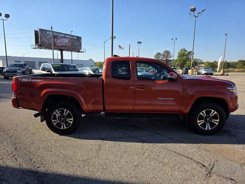 2016 Toyota Tacoma SR5