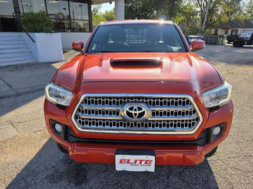 2016 Toyota Tacoma SR5