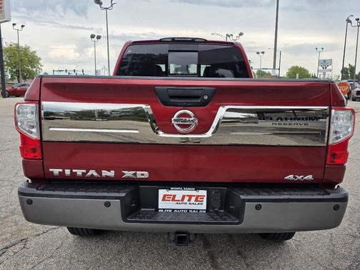 2016 Nissan Titan XD Platinum Reserve