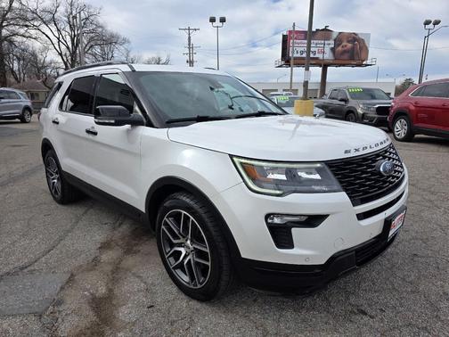 2018 Ford Explorer Sport