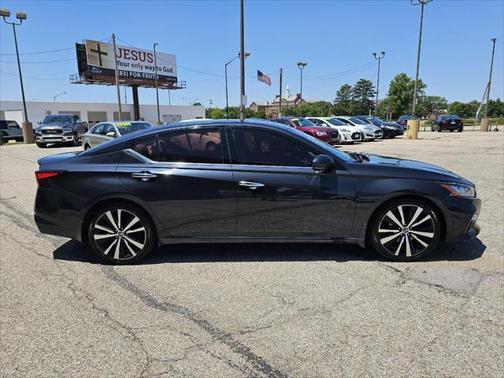 2020 Nissan Altima Platinum VC-Turbo FWD