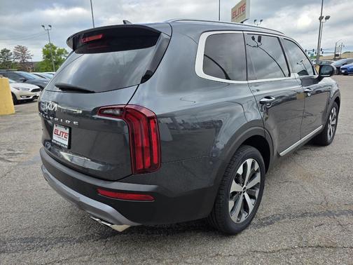 Gravity Grey 2022 Kia Telluride S