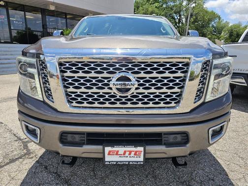 2016 Nissan Titan XD Platinum Reserve