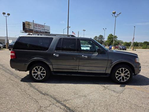 2017 Ford Expedition EL XLT