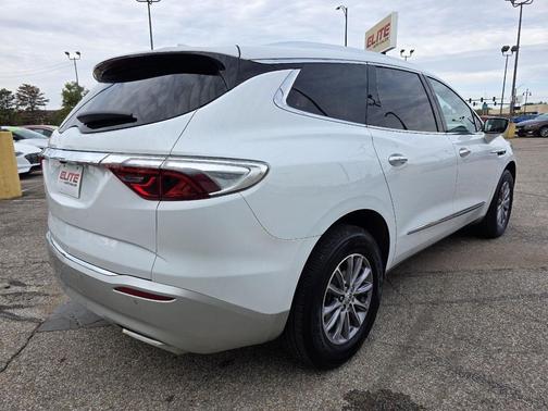 2023 Buick Enclave Essence FWD