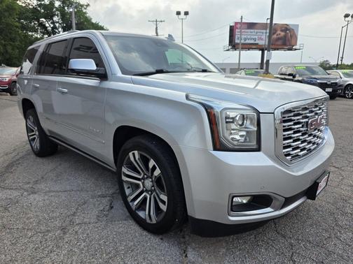 Quicksilver Metallic 2018 GMC Yukon Denali