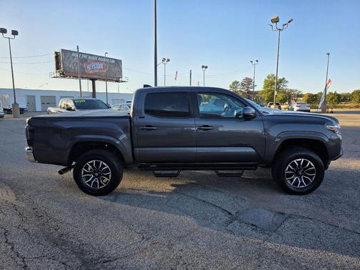 2020 Toyota Tacoma SR5