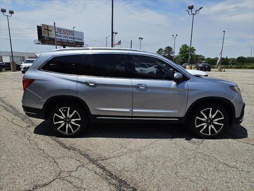 2019 Honda Pilot Touring 8-Passenger