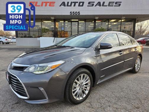 Magnetic Gray Metallic 2018 Toyota Avalon Hybrid Limited Sedan