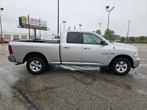 2016 RAM 1500 SLT
