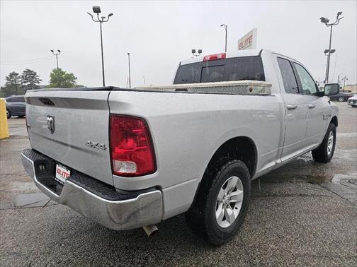 2016 RAM 1500 SLT
