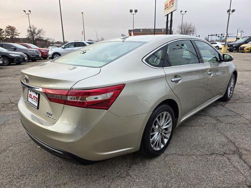 2018 Toyota Avalon Hybrid XLE Plus