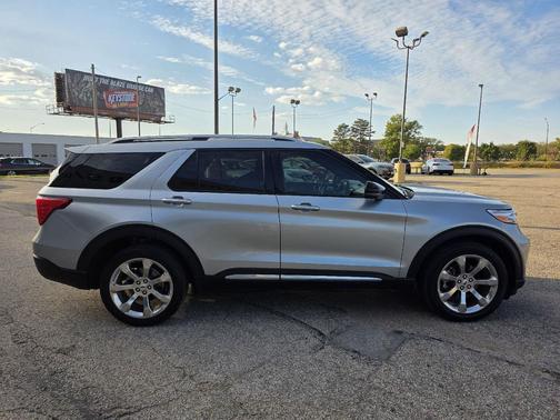 2020 Ford Explorer Platinum