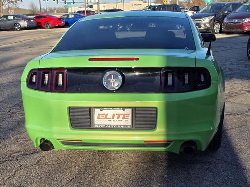 2014 Ford Mustang V6