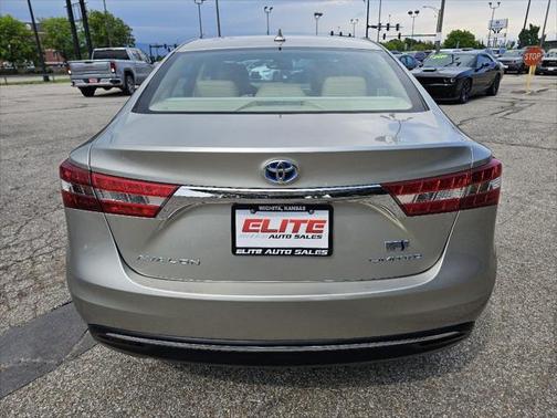 2016 Toyota Avalon Hybrid XLE Premium