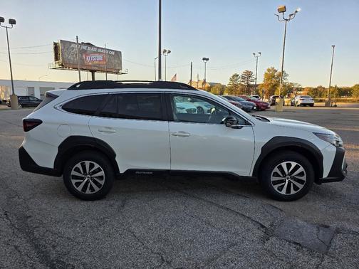 2023 Subaru Outback Premium