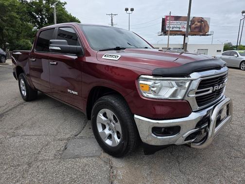 Delmonico Red Pearlcoat 2020 RAM 1500 Big Horn/Lone Star