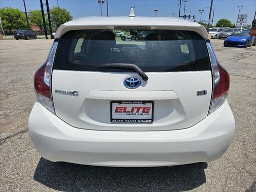 2016 Toyota Prius c Four