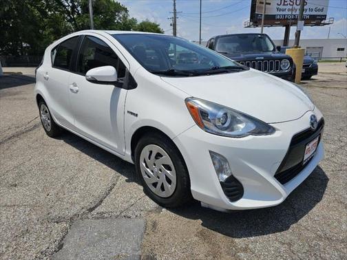 2016 Toyota Prius c Four