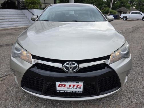 Creme Brulee Mica 2015 Toyota Camry LE