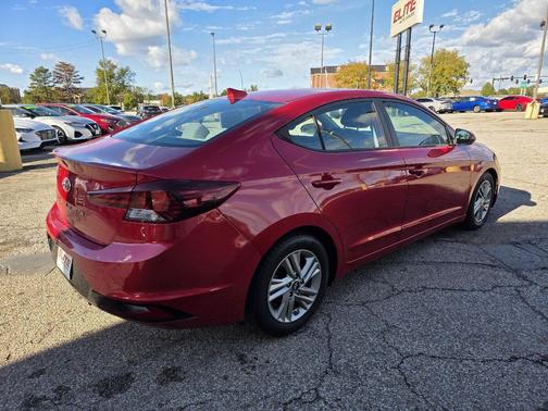 2020 Hyundai ELANTRA SEL