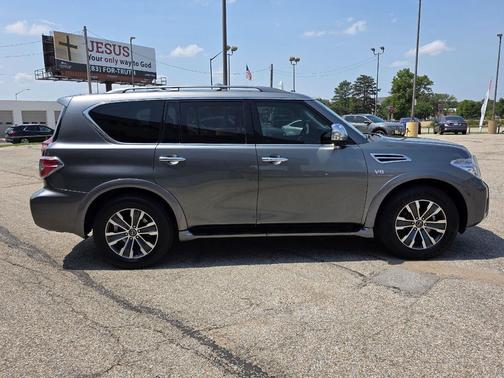 2017 Nissan Armada SL
