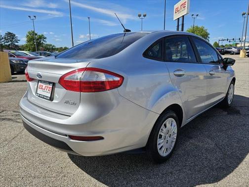 2016 Ford Fiesta S