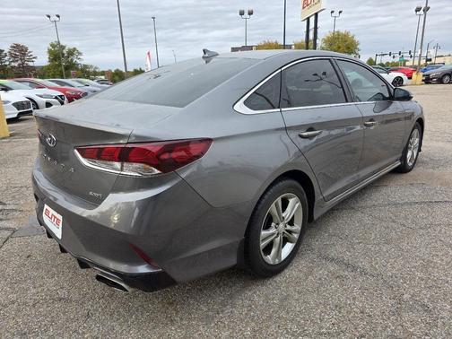 2019 Hyundai SONATA Sport