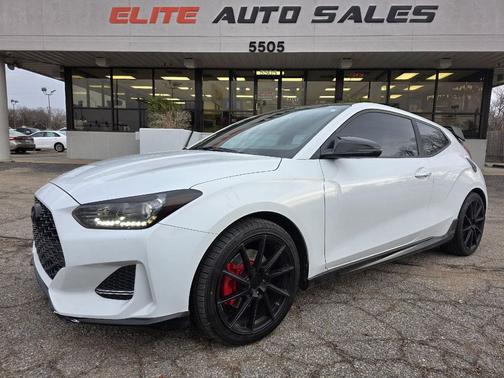 2020 Hyundai Veloster Base