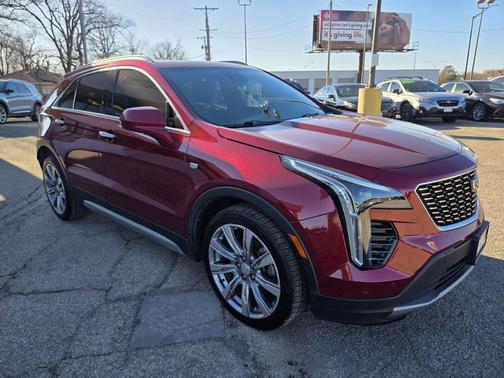 2019 Cadillac XT4 Premium Luxury