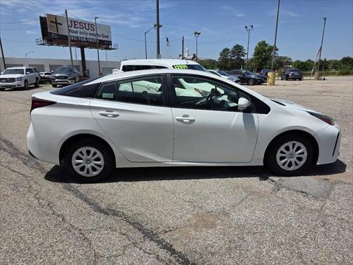 2019 Toyota Prius L